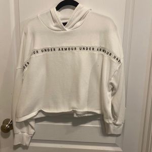under armour loose crop top sweatshirt